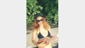 ‘섹시 디바’ 이효리, 아슬아슬한 끈 비키니 ‘환상’