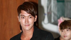 [SD포토] 슈퍼주니어 시원, 초콜릿 태닝 ‘짐승남 매력’