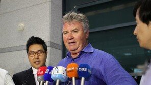 히딩크 감독, “다시 벤치에 서서 2002년의 감동 느끼겠다”