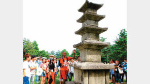 [광주/전남]국제 여름학교 참석한 지구촌 대학생들 “고려 석탑 신기해요”