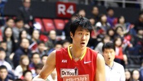 [콤팩트뉴스] 오리온스, 전정규와 2억 1500만원 극적 재계약 外