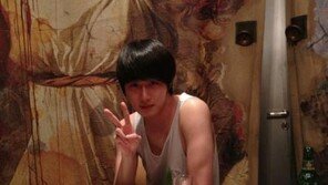 정일우, 민소매 입고 울룩불룩 팔근육 과시 ‘남자네!’