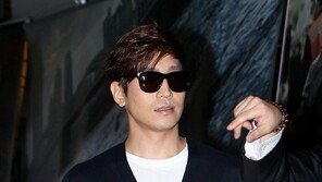 [포토] 에릭, 김동완 향한 타오르는 ‘끝장 우정’ 과시