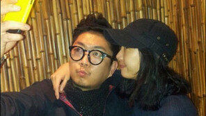 LJ-이선정 열애 인증샷 공개 “절남절남 품절남 입니다”