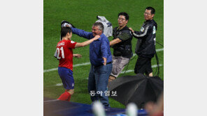 [포토] ‘K리그 올스타전’ 박지성, 10년전처럼 히딩크 감독 품으로