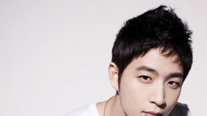 [연예 뉴스 스테이션] ‘언터처블’ 디액션, 여친 공개 “휴가때도 데이트”