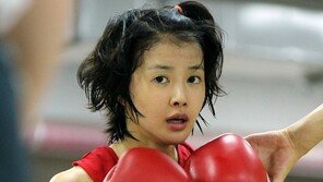 [포토] 이시영, 예쁘장한 얼굴 ‘어떻게 때려…’