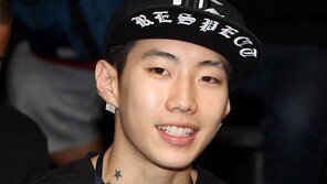 [포토] 박재범, 여배우 부럽지 않은 ‘꿀피부’ 눈길
