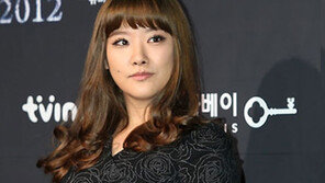 호란, 남친과 싸웠나? 반쪽 얼굴 ‘안쓰러워’ 