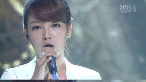 티아라 소연, ‘인기가요’ 컴백무대서 ‘음이탈 실수’