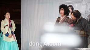 [SD포토] 고창석, 민효린 들어오자 ‘아빠미소’ 흐뭇   (바람사 제작발표회)