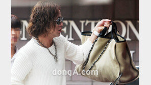 [SD포토스토리] 장근석 프랑스 파리 출국…2억 5천만원짜리 애마 타고 공항行