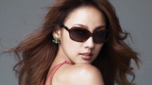 이효리, 훤히 드러난 뒤태…‘이상순만 봐!’