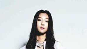 [바캉스]더 화려하고 과감하게… 바캉스 패션 종결자