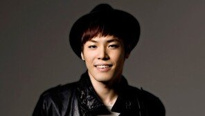 [연예 뉴스 스테이션] 군 복무 휘성, 허리디스크 수술 입원