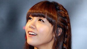 [포토] 정은지, ‘청초녀’ 느낌 男心 보호본능 ‘폭발’