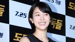 [SD포토] 김옥빈, 살쪘나? 통통 팔뚝살 눈길