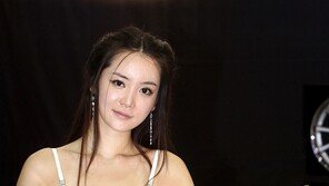 [2012 서울오토살롱] 임지혜, 빅사이즈 베이글녀