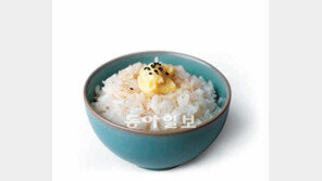 [O2/뚝딱! 초간단 요리]밥위에 버터 얹고 쓱쓱… 이보다 고소할 순 없다