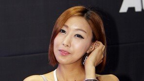 [2012 서울 오토살롱] 장인영, 비좁은 구멍 사이로 터져나오는 아찔함