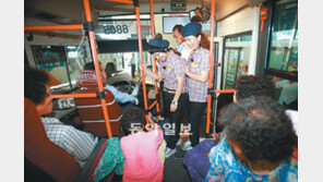 [부산/경남]추억의 버스 안내양 등장