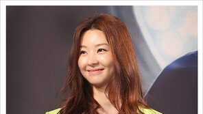 [우먼 동아일보 스타 뷰티] 동그란 얼굴을 브이라인으로~ 송선미의 브이라인 메이크업 팁 