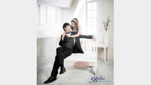 김현중-신효선 웨딩화보 “신부의 덤벙대는 모습에 반해”