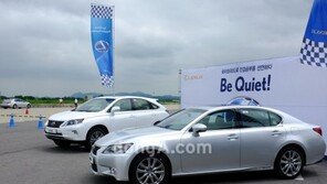 렉서스 하이브리드 “연비의 족쇄를 풀어 헤치다”