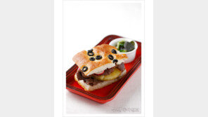 [우먼 동아일보 간단 요리] 푸드 디렉터 유한나와 함께~ 르크루제 TNS팬 ‘불고기 래디시 샌드위치’