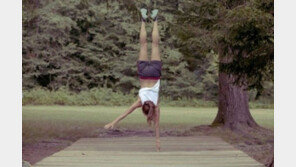 손가락 신공 여성, ‘김병만 뺨치는 달인의 경지’