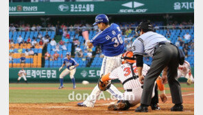 [포토] 이승엽, 헛스윙만 작렬…‘오늘 500호 못보나?’