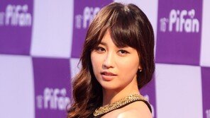 [SD포토] 박하선, 단아함 던지고 ‘뇌쇄적 눈빛’