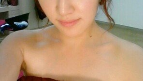  최희 아나, 눈부신 쇄골 드러낸 ‘아찔’ 튜브톱