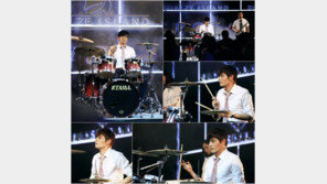  장동건, 넥타이 풀고 ‘파워 드럼’…대체 못하는건 뭐?