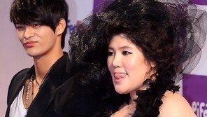 [SD포토] ‘꽈당’ 이진주, ‘민망함에 혀 낼름?’
