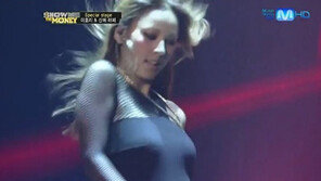 이효리 15분 공연 ‘명불허전’… 아찔 망사 의상 ‘섹시미↑’