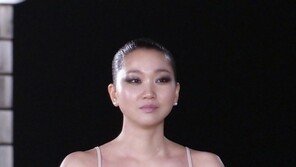 장윤주 파격의상에 ‘깜짝!’… “속옷이야 드레스야?”