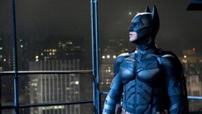 美 총기 난사 여파 ‘다크 나이트 라이즈’, 해외 프로모션 취소