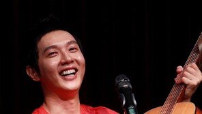 [포토] 지현우, 팬들 ‘무한사랑’에 눈물 ‘펑펑’