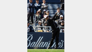 스콧, 생애 첫 메이저 우승 눈 앞 브리티시오픈 3R 4타차 단독