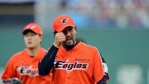 허리 고장난 박찬호 한화 후반기 먹구름