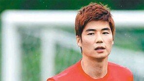 “올림픽 경기장에서 겨울에도 뛰고싶다” 기성용, 프리미어리그 이적 의지 드러내