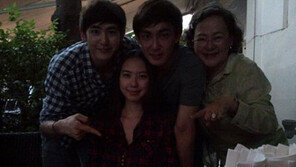 닉쿤, 가족사진 공개…슈퍼모델 출신 여동생 ‘눈길’