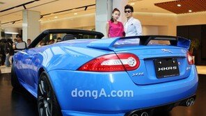 [포토] 재규어 XKR-S 컨버터블 “궁금했던 뒷태는?”