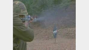 北군인들 ‘李대통령 실명 표적지’에 또 사격