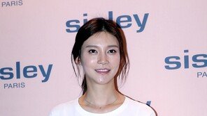 [포토] 차예련, 어색한 옅은 미소 ‘무슨 일 있나’