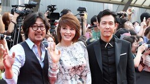 [SD포토] 김윤석-김혜수-이정재, 배우 카리스마 충만