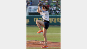 [포토] ‘미코 미’ 김나연, 우얼한 각선미로 와인드업…섹시미 폭발