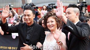 [SD포토] 임달화-김해숙-증국상, 함박웃음 가득