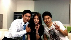 보아 ‘신품’ 촬영장 방문, “카메오 출연 안하나?”